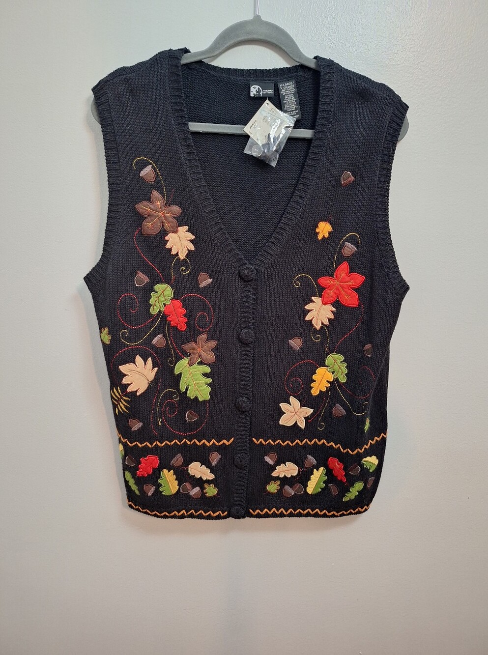 NWT Holiday Black Embroidered Button Sweater Vest Leaves Fall Autumn Womens XL - Picture 3 of 9